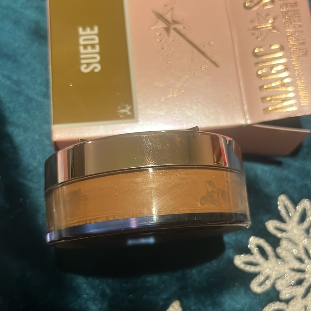Jeffree Star Cosmetics Magic Star Luminous Setting Powder - Suede NIB - Picture 10 of 10